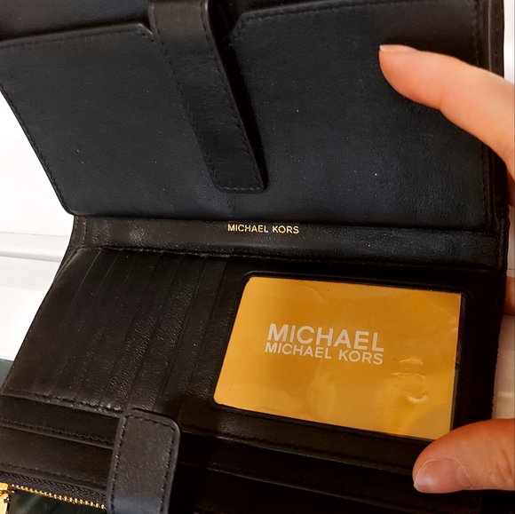 7. MICHAEL KORS LEATHER AND SUEDE CLUTCH/WALLET NWT! - Picture 3 of 3